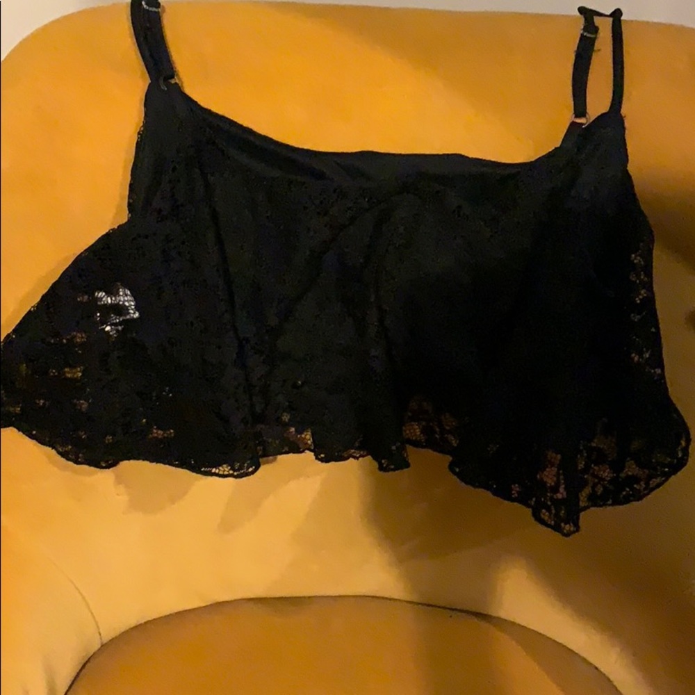Black crop top